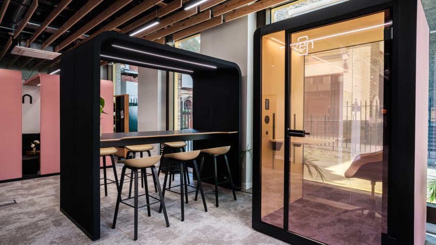 Space 1.5 office pod with Zen by Silen