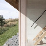 Vejrhøj summerhouse renovation by Studio Marshall Blecher and Jan Henrik Jansen Arkitekter
