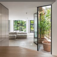 Extension with angular glazing