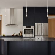 Waterhouse by Oyama and Julia Manaćas Architecte
