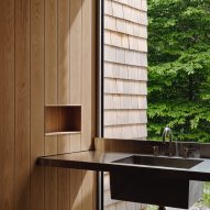 Waterhouse by Oyama and Julia Manaćas Architecte