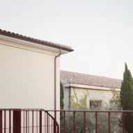 Annesso Rosso by Mecozzi Verdini