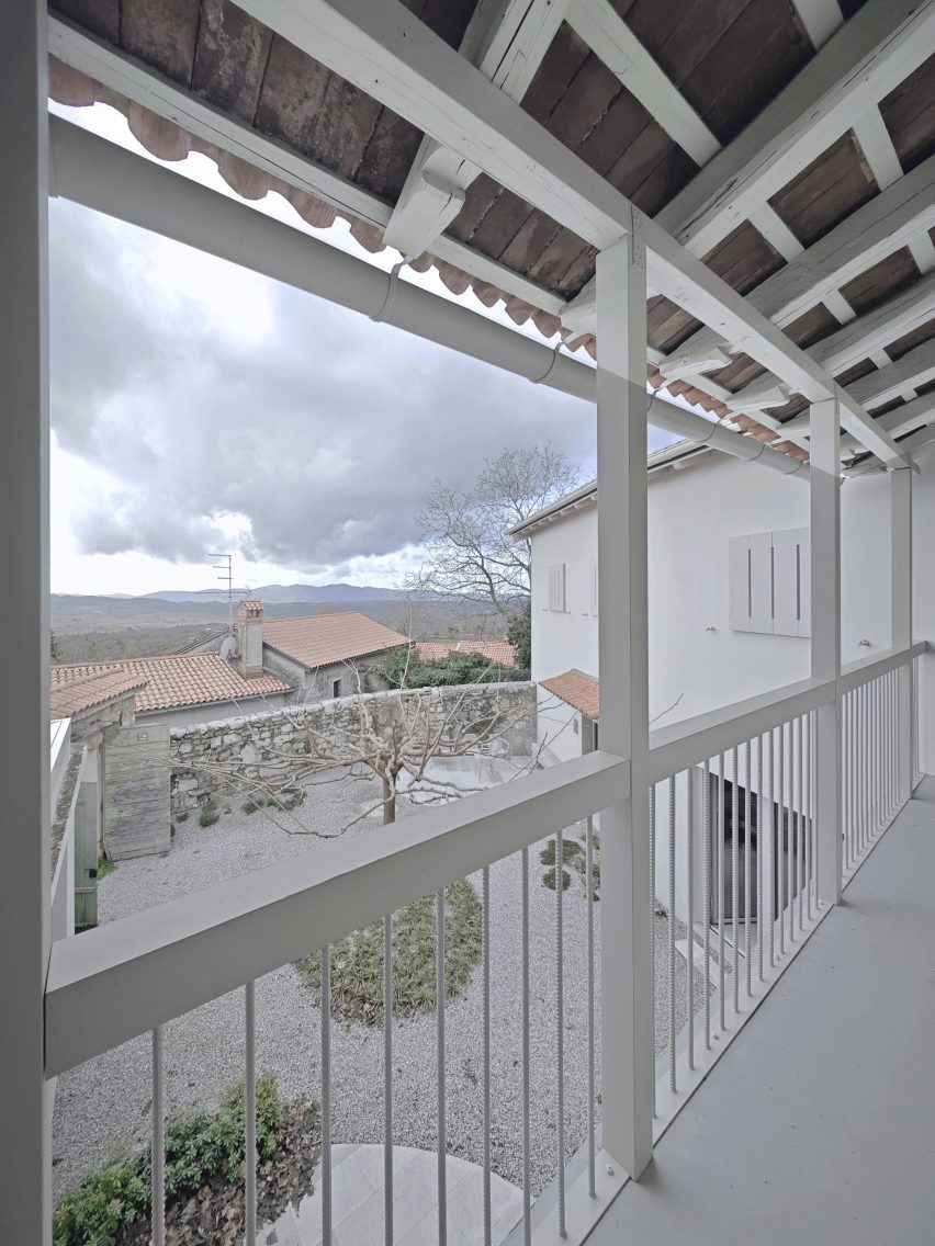 Balcony at The Avber house by OFIS Arhitekti