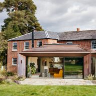 Copper extension signals "new generation of architecture" for Sussex home