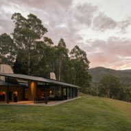Howqua River Lodge by RobMills Architecture and Interiors