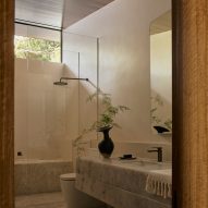 Howqua River Lodge by RobMills Architecture and Interiors