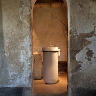 LuneUp freestanding H2O basin by Emanuel Gargano for Terzofoco