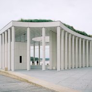 Pier Pavilion by Besley & Spresser