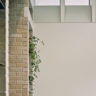 Wall and roof detailing in Stone and Steel House extension by DGN Studio and Sarah Izod