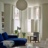 Living room in Stone and Steel House extension by DGN Studio and Sarah Izod