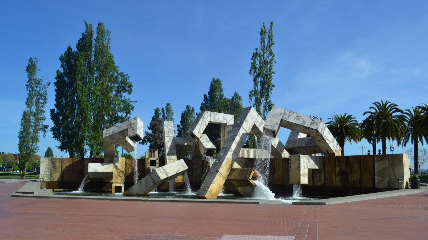 Vaillancourt Fountain