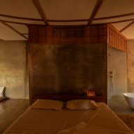 Bridge House by Wallmakers