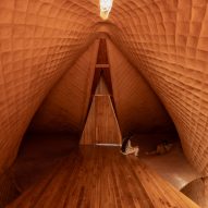 Bridge House by Wallmakers