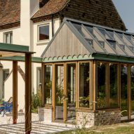 Conservatory extension with scalloped trim