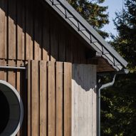 Borová Lada Cottage by Studio Plyš