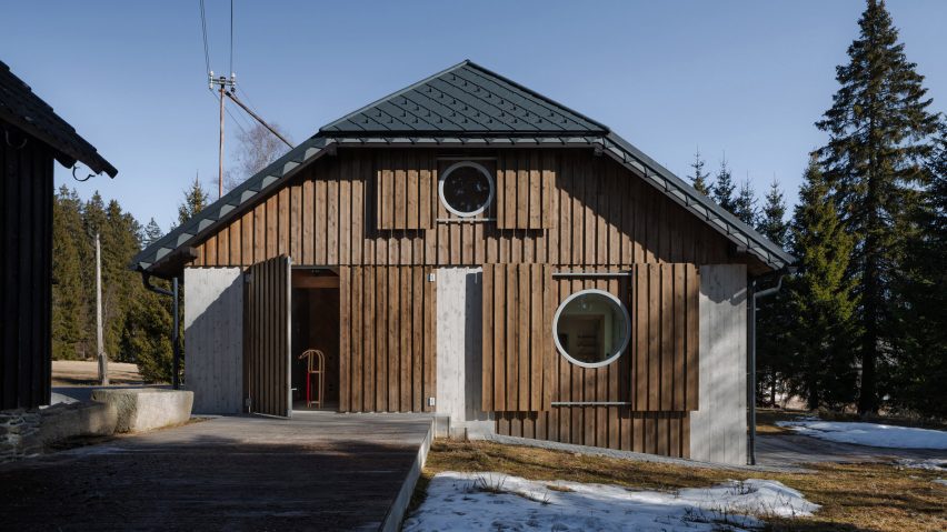 BorovÃ¡ Lada Cottage by Studio PlyÅ¡