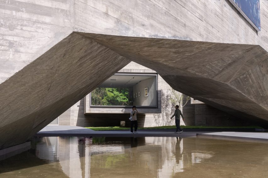 Concrete art gallery in China