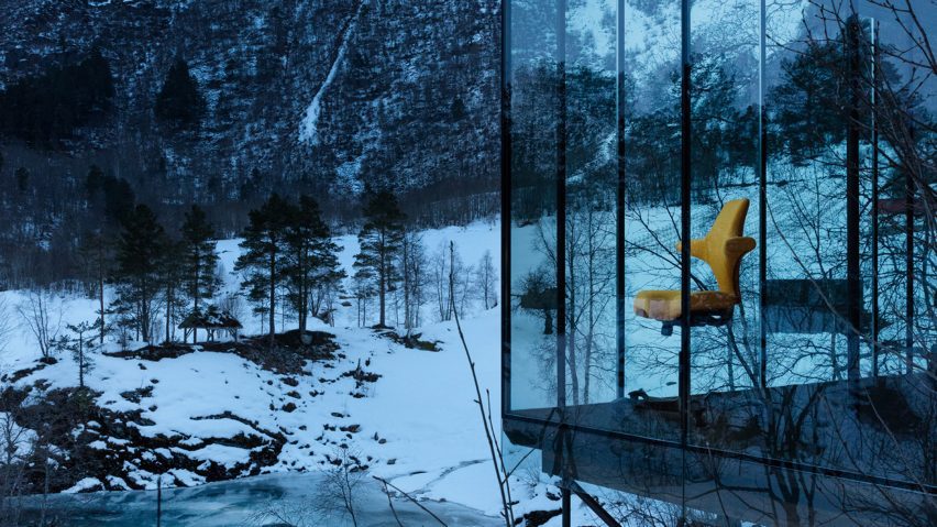 HÃG Capisco task chair by Peter Opsvik for Flokk