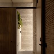 Capuchinas House by Laboratorio de Arquitectura