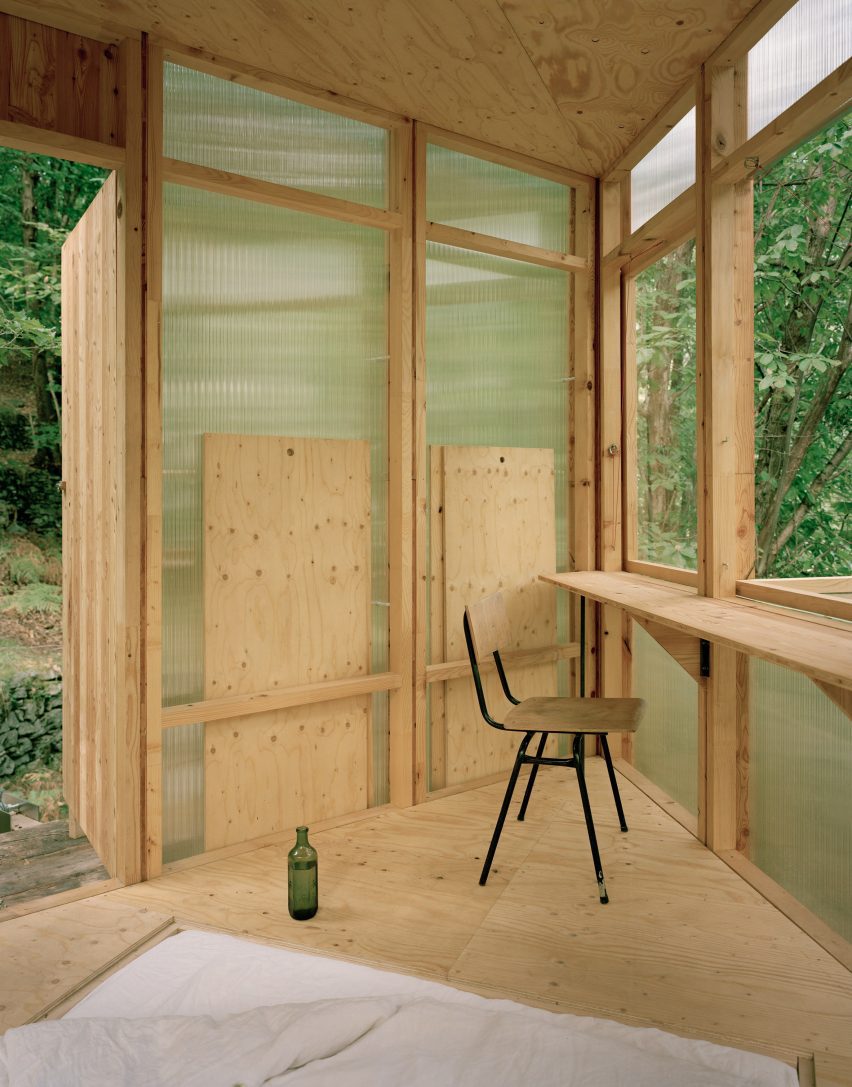 Treehouse writing studio retreat in Switzerland