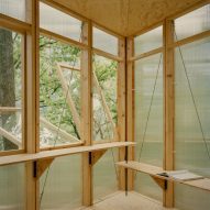 Casetta Tessino treehouse by Olin Petzold