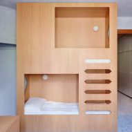 Bunk bed in Co.arch Studio apartment renovation in Mario Galvagni's Giomein