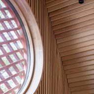 Circular window cutout