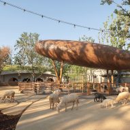 "Celestial boulders" of woven bamboo shade eco-farm in China