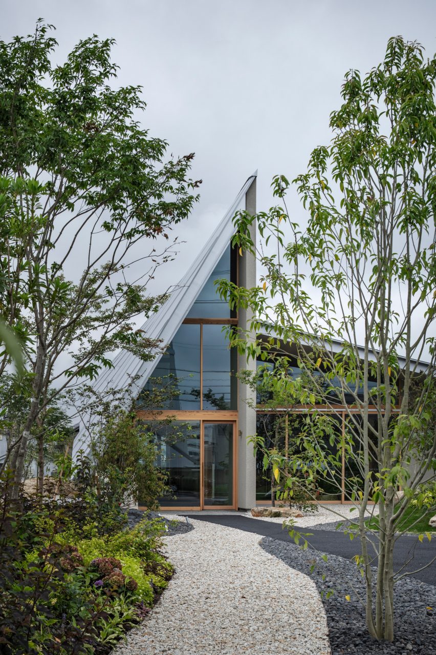 Entrance to workspace by Permanent