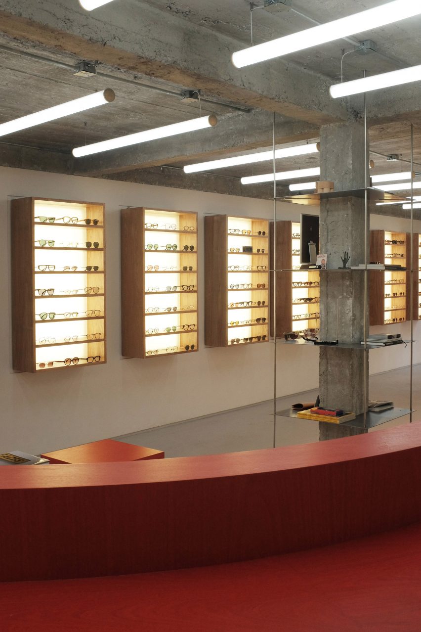 Eyewear store in Roma Norte where existing concrete ceiling and columns are left exposed