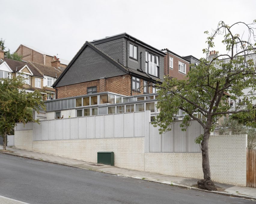 Side elevation of Tabberner Cook House by James Alder Architects