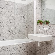 Bathroom with grey terrazzo tiles
