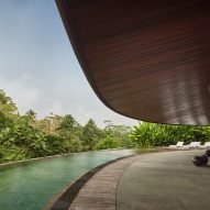 Villa Omah Prana by Alexis Dornier