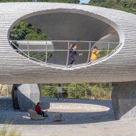 Resting Loop with Views pavilion by HCCH Studio