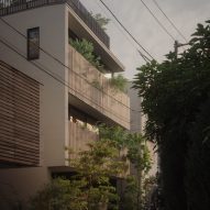 House in Minami-Azabu by Keiji Ashizawa