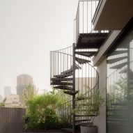 House in Minami-Azabu by Keiji Ashizawa