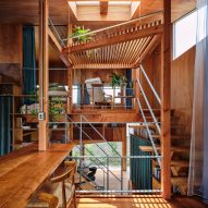House in Nakano by HOAA