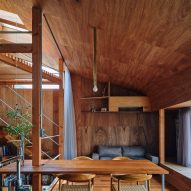House in Nakano by HOAA