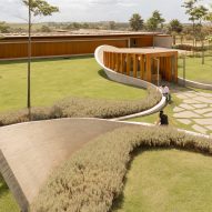 Felipe Caboclo Arquitectura creates "sublime path" at undulating private chapel in S&atilde;o Paulo