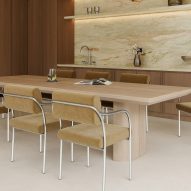 Outline chair by Formiing