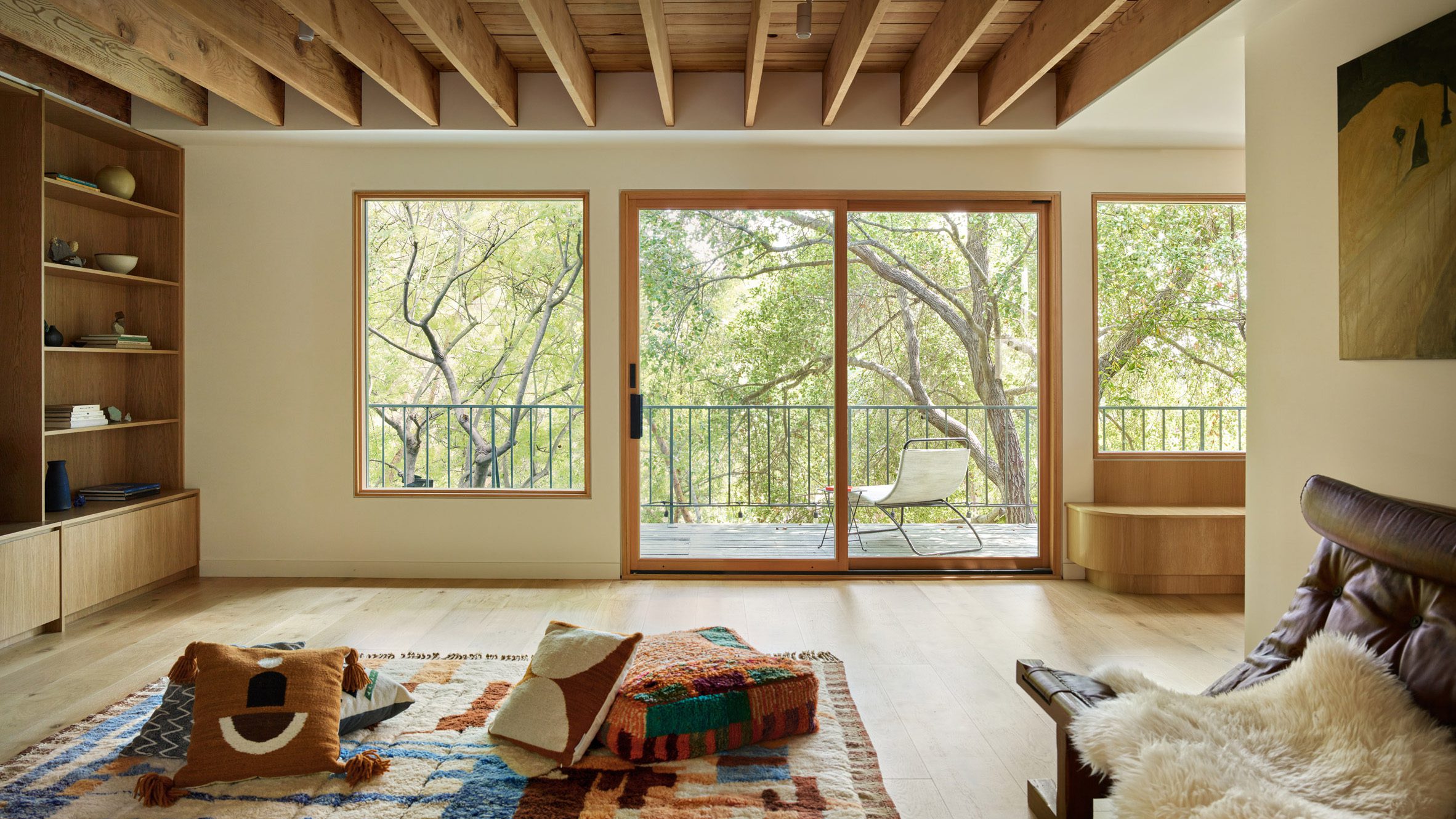 Cover Architecture turns Pasadena home into "sanctuary for living"