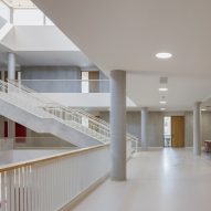 Vida Elementary School by Opočenský Valouch Architects