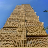 Apartment building in Nagpur by Sanjay Puri Architects