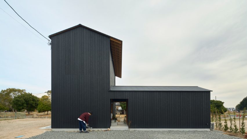 House in Onimichi by Denizen Works