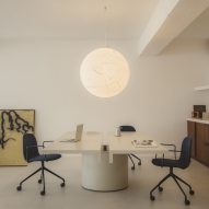 TOT table by Isern Serra for Omelette Editions