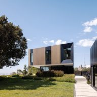 Bronze and Black House by SPF Architects