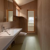 Bathroom in Live Sawn House by ICADA