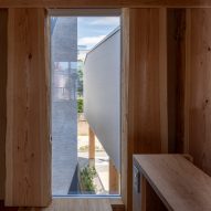 Cedar details in Live Sawn House by ICADA