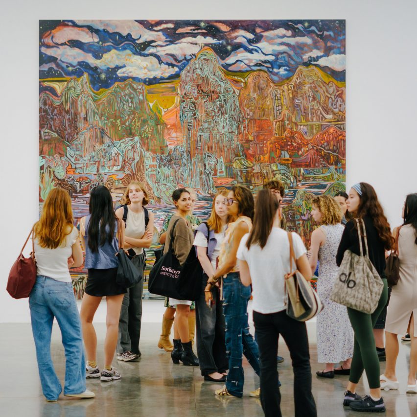 students visiting white cube gallery