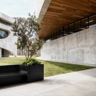 Trio seating by Derlot